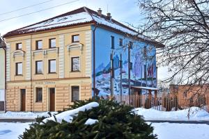The building in which a vendégházakat is located