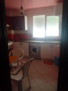 Kuchyň nebo kuchyňský kout v ubytování Appartement D8 ARENA MARTIL