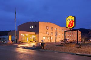 Certifikát, hodnocení, plakát nebo jiný dokument vystavený v ubytování Super 8 by Wyndham Durango