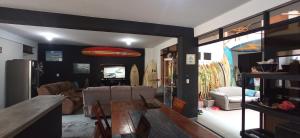 Gallery image of Bravo Hostels: Surf House in Punta Hermosa