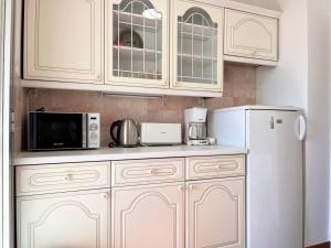 Zdjęcie z galerii obiektu Appartement Le Lavandou, 3 pièces, 4 personnes - FR-1-251-465 w mieście Le Lavandou +8 zdjęć