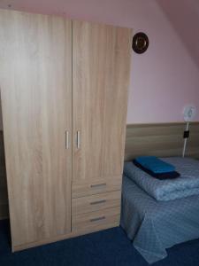 Postel nebo postele na pokoji v ubytování Vízcsepp szállő
