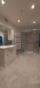 A bathroom at Da Nonno Vittorio