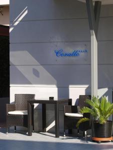 Foto dalla galleria di Hotel Garnì Corallo a Torbole