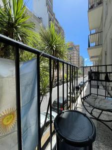 Балкон або тераса в Rincon Billinghurst en MDQ, departamento a 150 ms del mar, 2 dormitorios, solo familias, con patio y balcon, en Lamadrid 2238 Mar del Plata