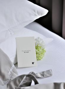 Una cama o camas en una habitación de JW Marriott Hotel Hong Kong