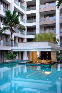Bazén v ubytování Aston Kuta Hotel and Residence nebo v jeho okolí