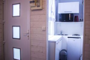 Kuchyňa alebo kuchynka v ubytovaní Nice studio near Paris