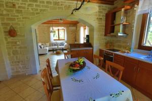 Gallery image of Villa Harmony, Steinvilla in Prinés