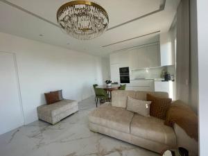 Część wypoczynkowa w obiekcie Luxueux appartement aux portes de Monaco - CAP D AIL