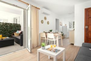 Posedenie v ubytovaní NEW! Apartment SUNSET 1, Pool, AC, BBQ, Wifi, Cala D'or, Mallorca