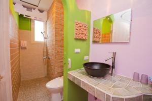 Bilik mandi di Hana B&B