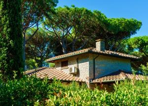 Ảnh trong thư viện ảnh của Ville Di Villa Biserno ở San Vincenzo +32 ảnh