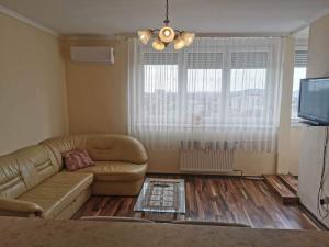 Vegas Zugló 1142 Budapest, Kassai tér 19 11.2 kép - 2