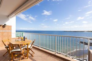 Balkón nebo terasa v ubytování Home2Book Poris Ocean View