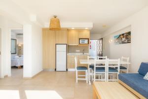 Kuchnia lub aneks kuchenny w obiekcie Apartamento Aquamarina 6