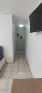 TV a/nebo společenská místnost v ubytování Vasilis Apartments