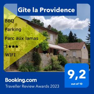 Gîte la Providence في Saint-Sernin-du-Plain: منشر لبيت هدية لجمع التبرعات