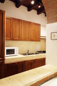 A kitchen or kitchenette at Ca' de l'Anzolo