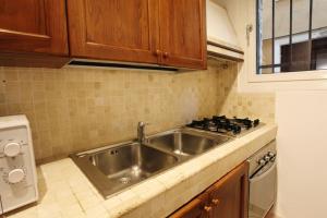 A kitchen or kitchenette at Ca' de l'Anzolo