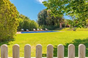 Vonkajšia záhrada v ubytovaní Masia 1612 Muy cerca de las playas Costa Brava