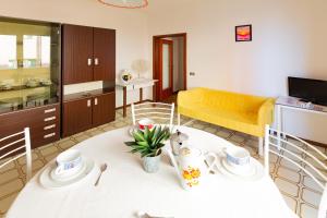 A kitchen or kitchenette at Residence Rainbow