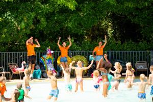 入住Camping RCN Le Moulin de la Pique的客人