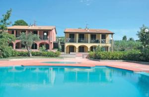 The swimming pool at or close to Baia Fiorita