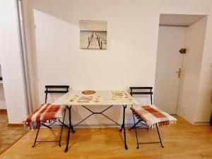 Dining area sa apartment