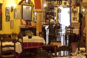 Hotel Hermanos Macias