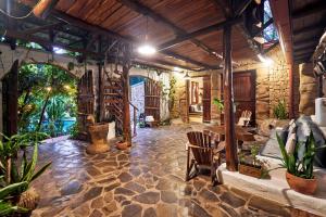 Φωτογραφία από το άλμπουμ του Havana Lodge σε Mal País