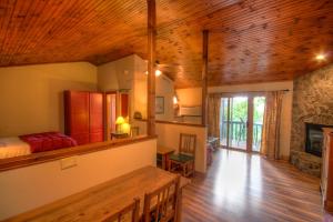 Posezení v ubytování Algonquin Cottage