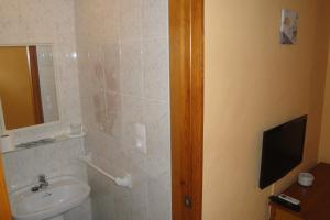 Koupelna v ubytování Hostal Cristina
