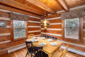 Fotografie z fotogalerie ubytování Trailhead Cabin v destinaci Boone + 11 fotografií