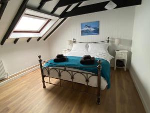 Voodi või voodid majutusasutuse Pembrokeshire Near The Beach With A Heated Pool toas