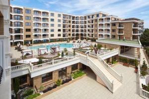Swimmingpoolen hos eller tæt på Purple Rose Apartment Valencia Gardens