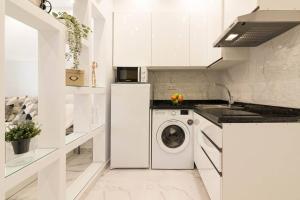 Kuchyňa alebo kuchynka v ubytovaní Arriola B FreshApartments