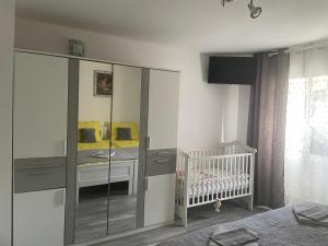 Posteľ alebo postele v izbe v ubytovaní Bolkovac Apartman Ulica Donje selo 33 Fužine