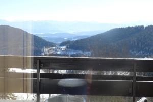 Výhľad na hory alebo výhľad na hory priamo z apartmánu