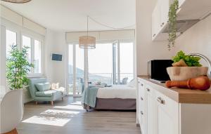 Χώρος καθιστικού στο Beautiful Apartment In Moneglia