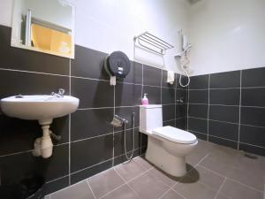 Koupelna v ubytování Ze Xiang Hotel - Desa Jaya Ikea Self Check in + 31 fotografií