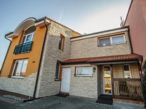 Fotografie z fotogalerie ubytování Apartment Jenec v destinaci Jeneč