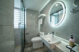 Shenzhen Kingkey Kingyu Hotelにあるバスルーム