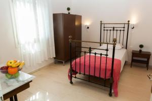 A bed or beds in a room at Canal D'Amour by Katia