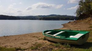 Fotografia z galérie ubytovania Święty Spokój Domek letniskowy nad jeziorem Solina Cypel v destinácii Polańczyk