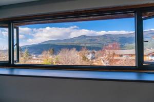 山景或在民宿看到的山景