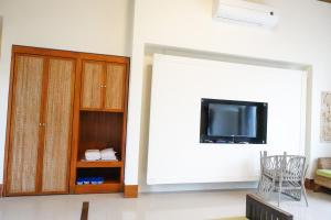 Televisyen dan/atau pusat hiburan di 艸祭莊園Tsai Villa +26 gambar