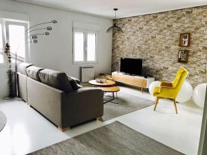 Χώρος καθιστικού στο Edificio con vistas en Elantxobe + wifi