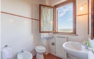 A bathroom at Seranna 4