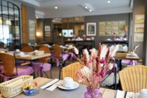 Restaurant ou autre lieu de restauration dans l'établissement Hotel Prins Boudewijn